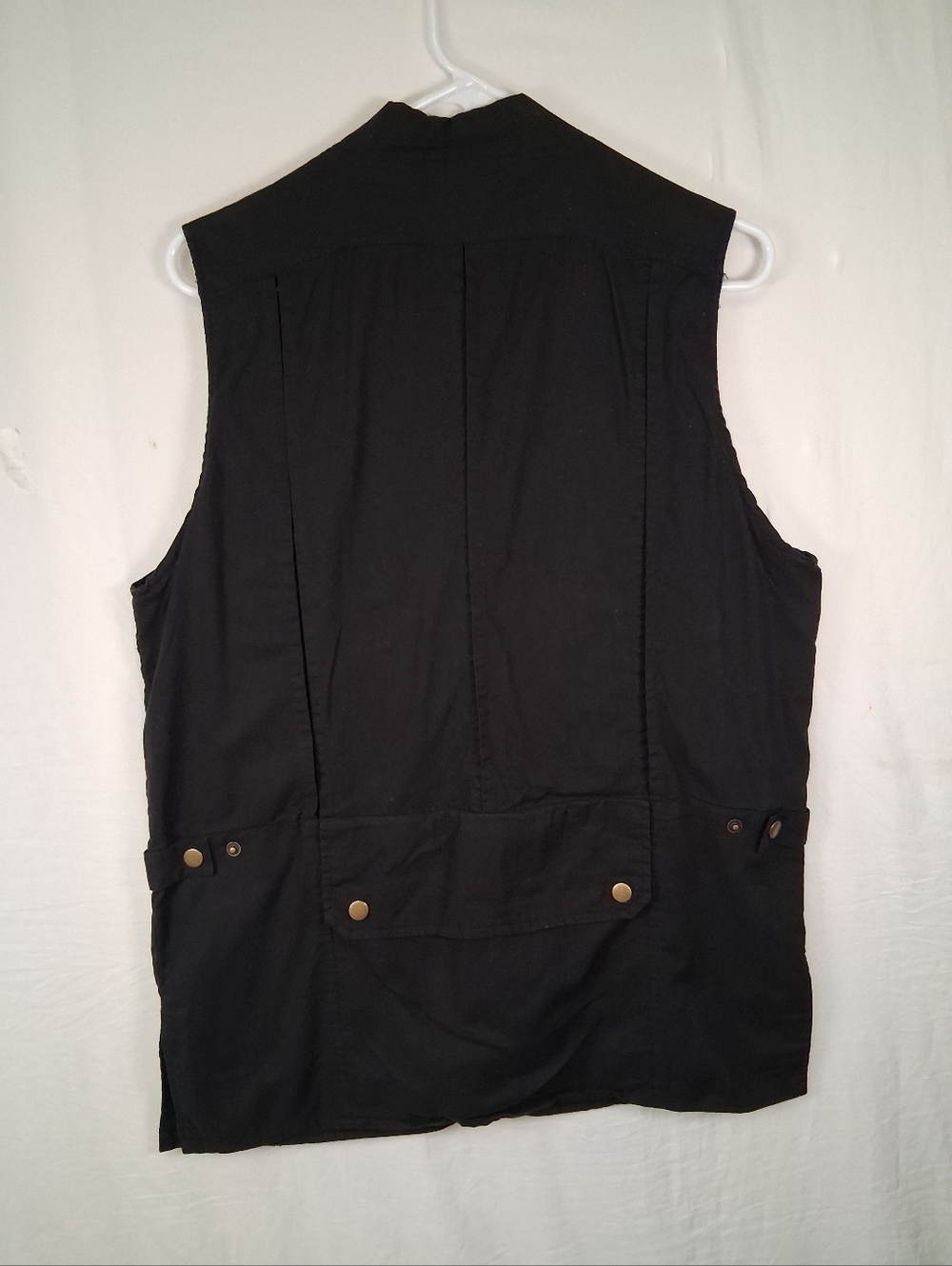 PROMARTER Men's Black Multi-Pocket Utility Vest by - Picture 8 of 15